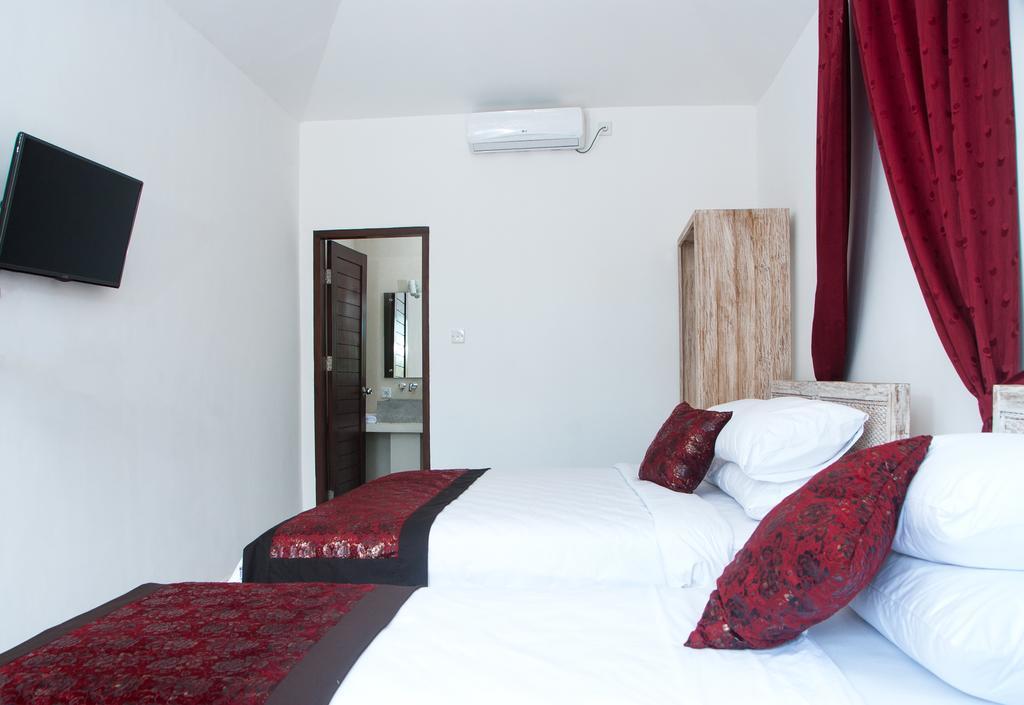 Lombok Senggigi Hotel Mangsit Room photo